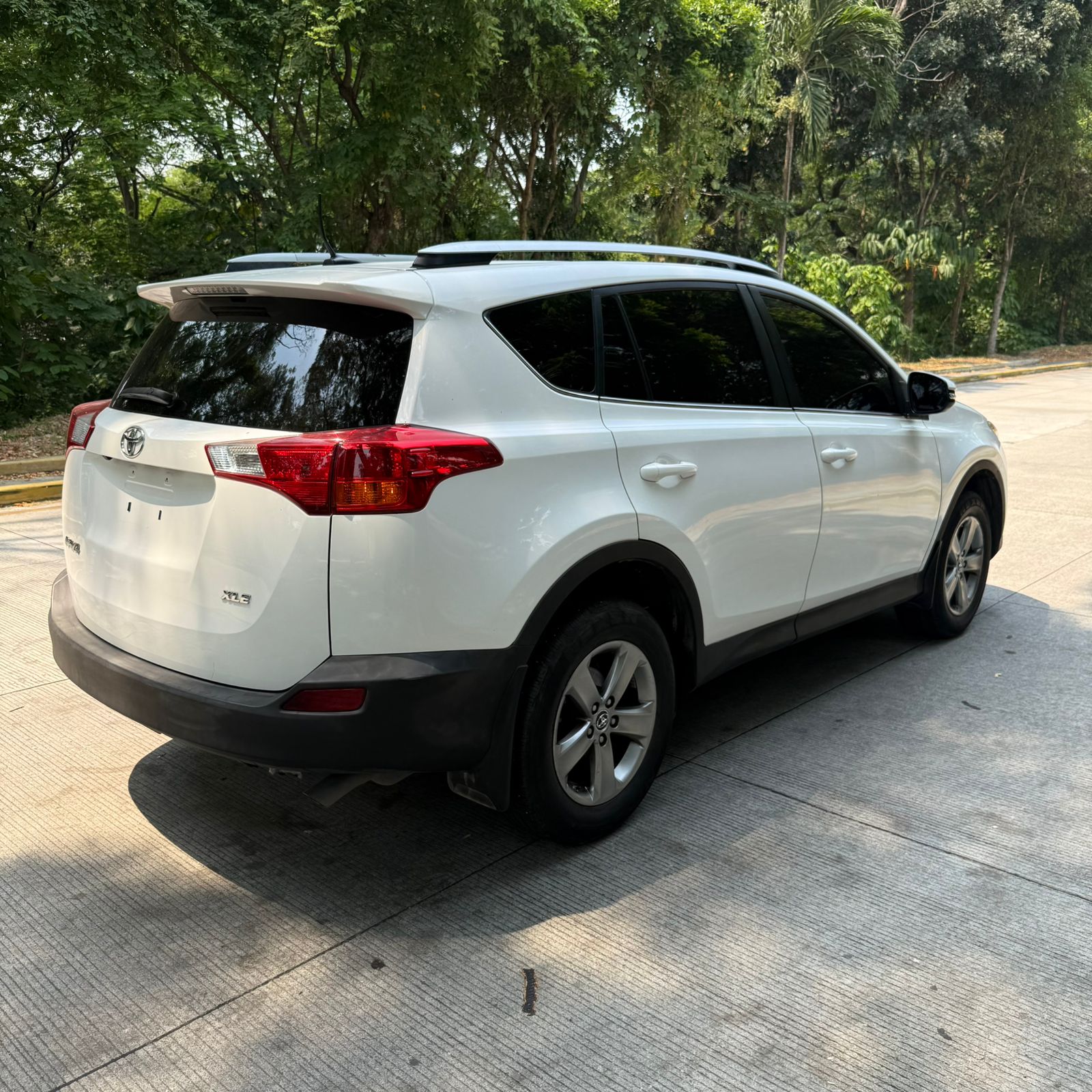 Toyota RAV4 2015 - foto 2