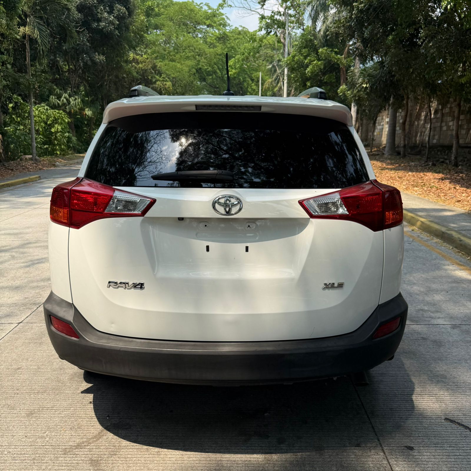 Toyota RAV4 2015 - foto 3
