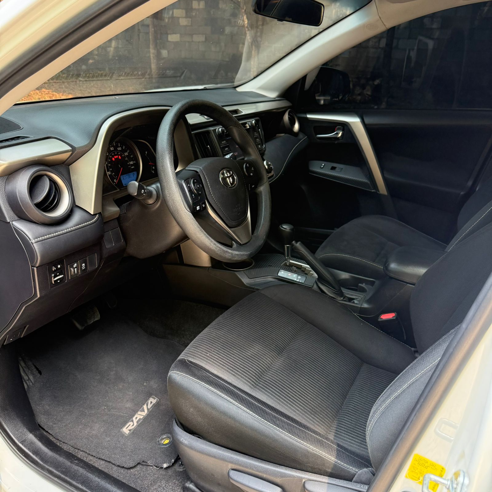 Toyota RAV4 2015 - foto 5