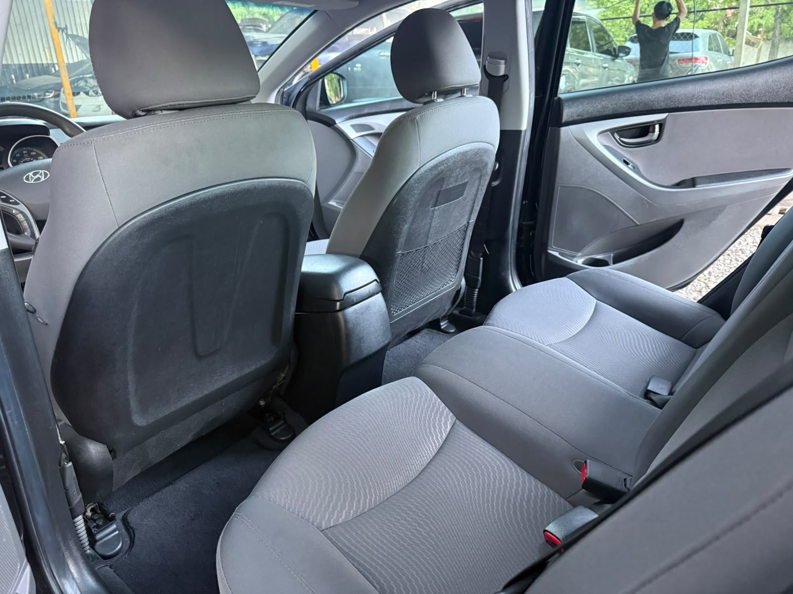 Hyundai Elantra 2014 - foto 2