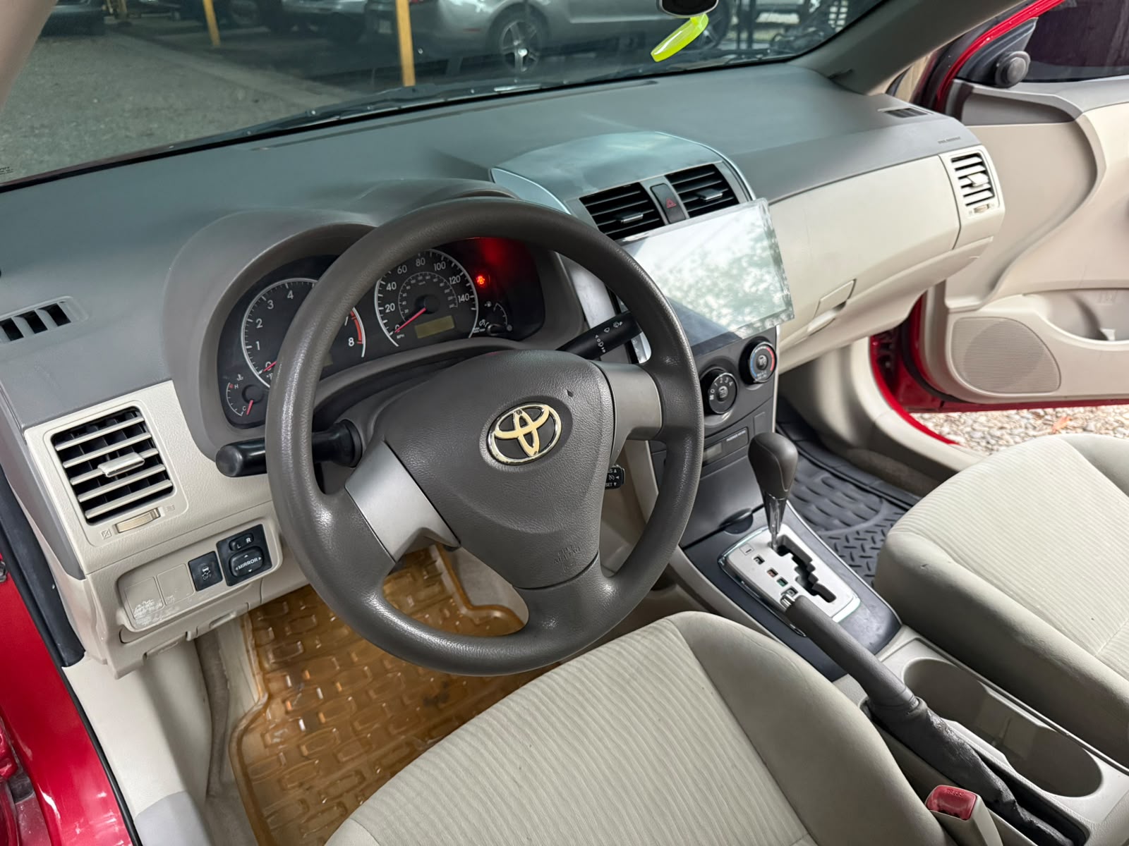 Toyota Corolla 2010 - foto 5