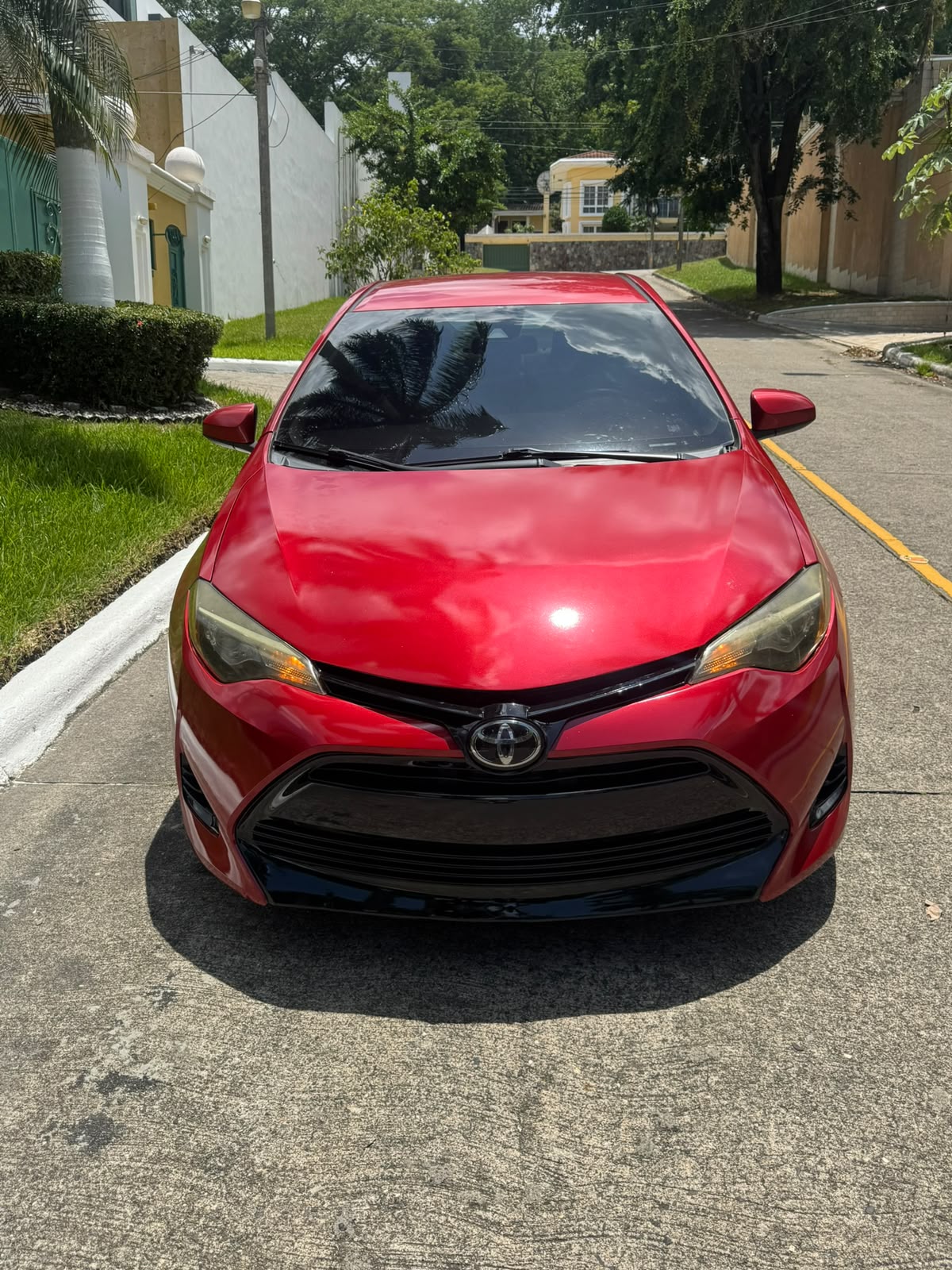 Toyota Corolla LE 2018 - foto 2