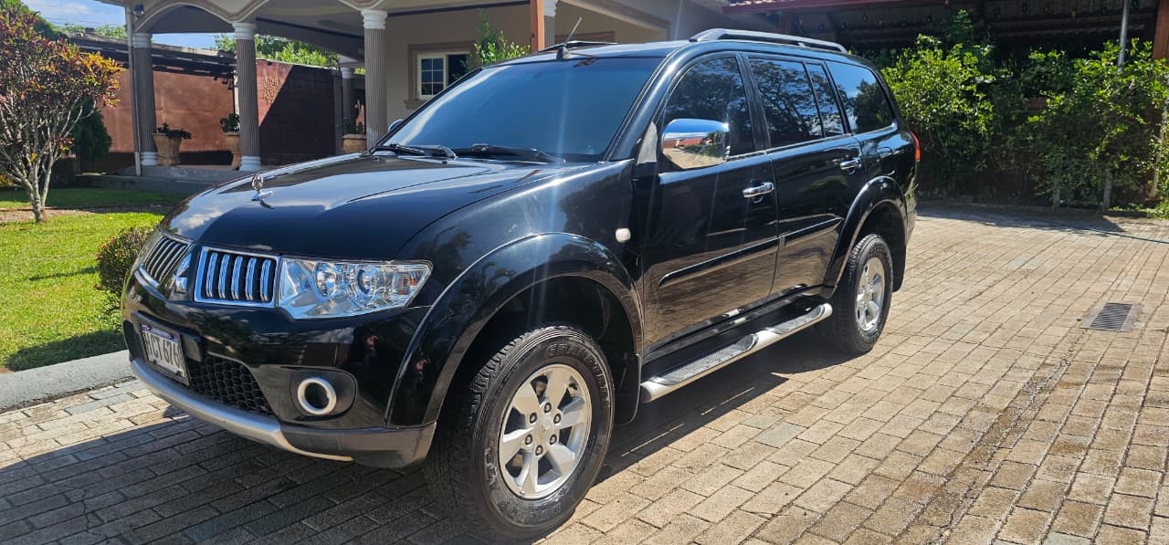 Mitsubishi Nativa 4x4 2011