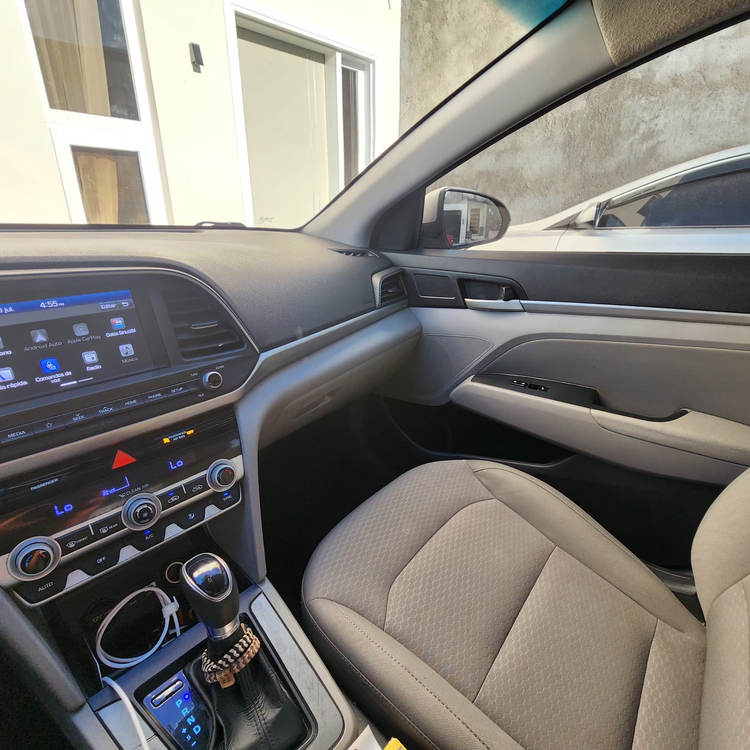 Hyundai Elantra 2020 - foto 2