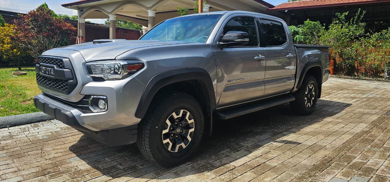 Toyota Tacoma TRD 2017 - foto 4