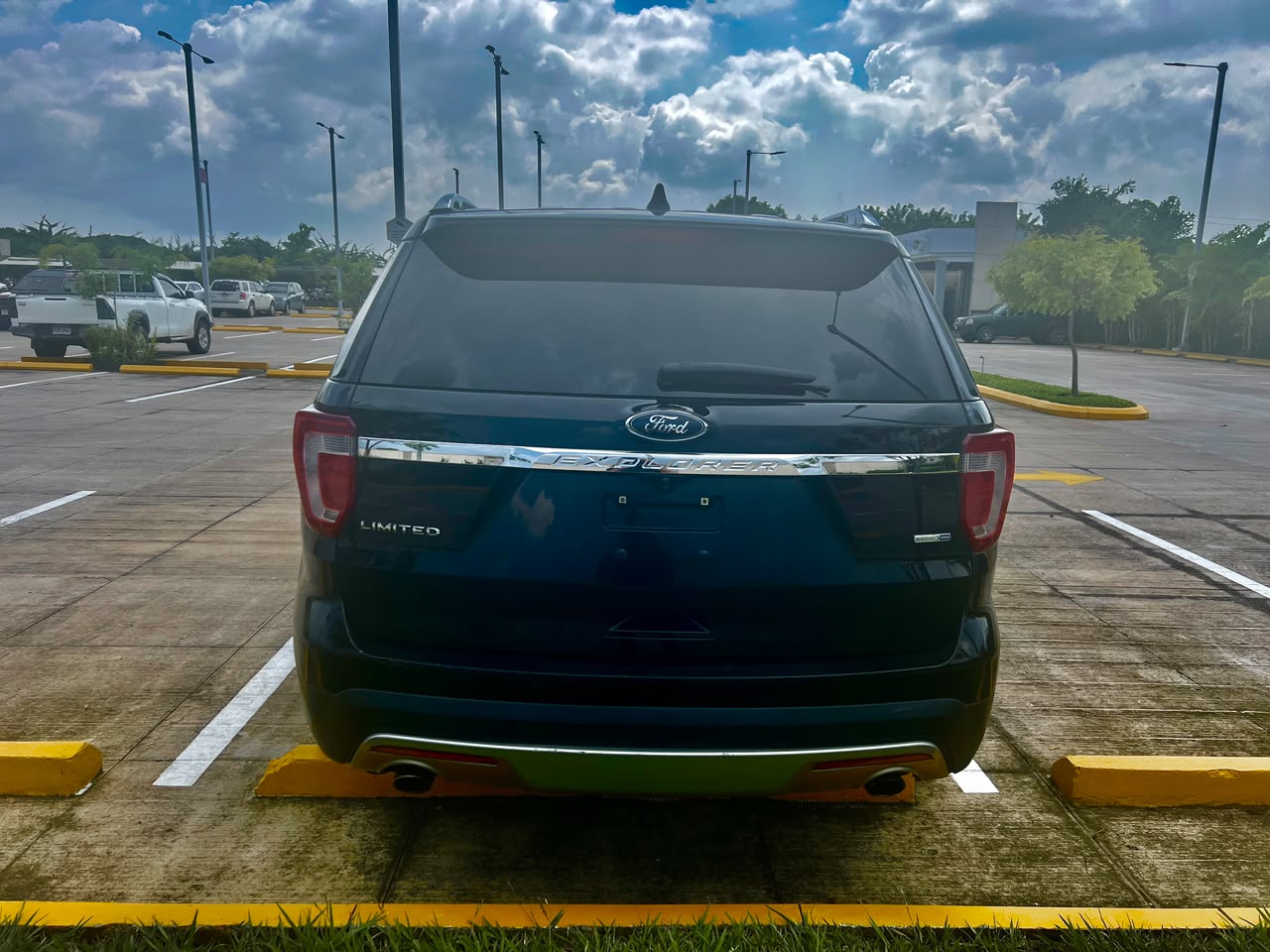 Ford Explorer Limited 2017 - foto 8