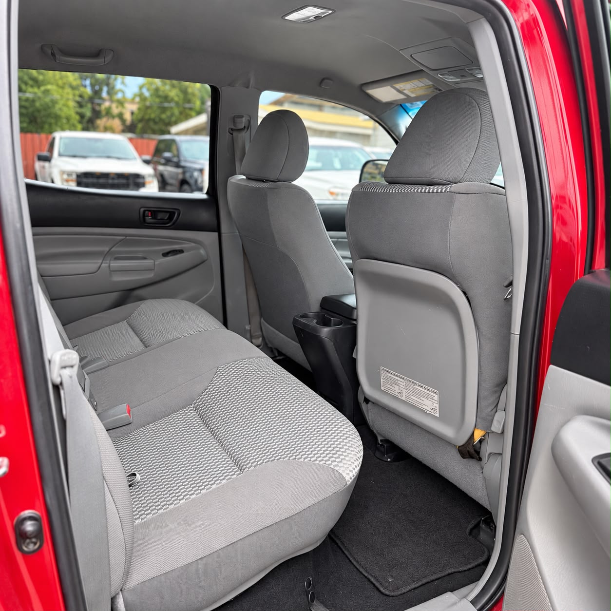 Toyota Tacoma 2014 - foto 3