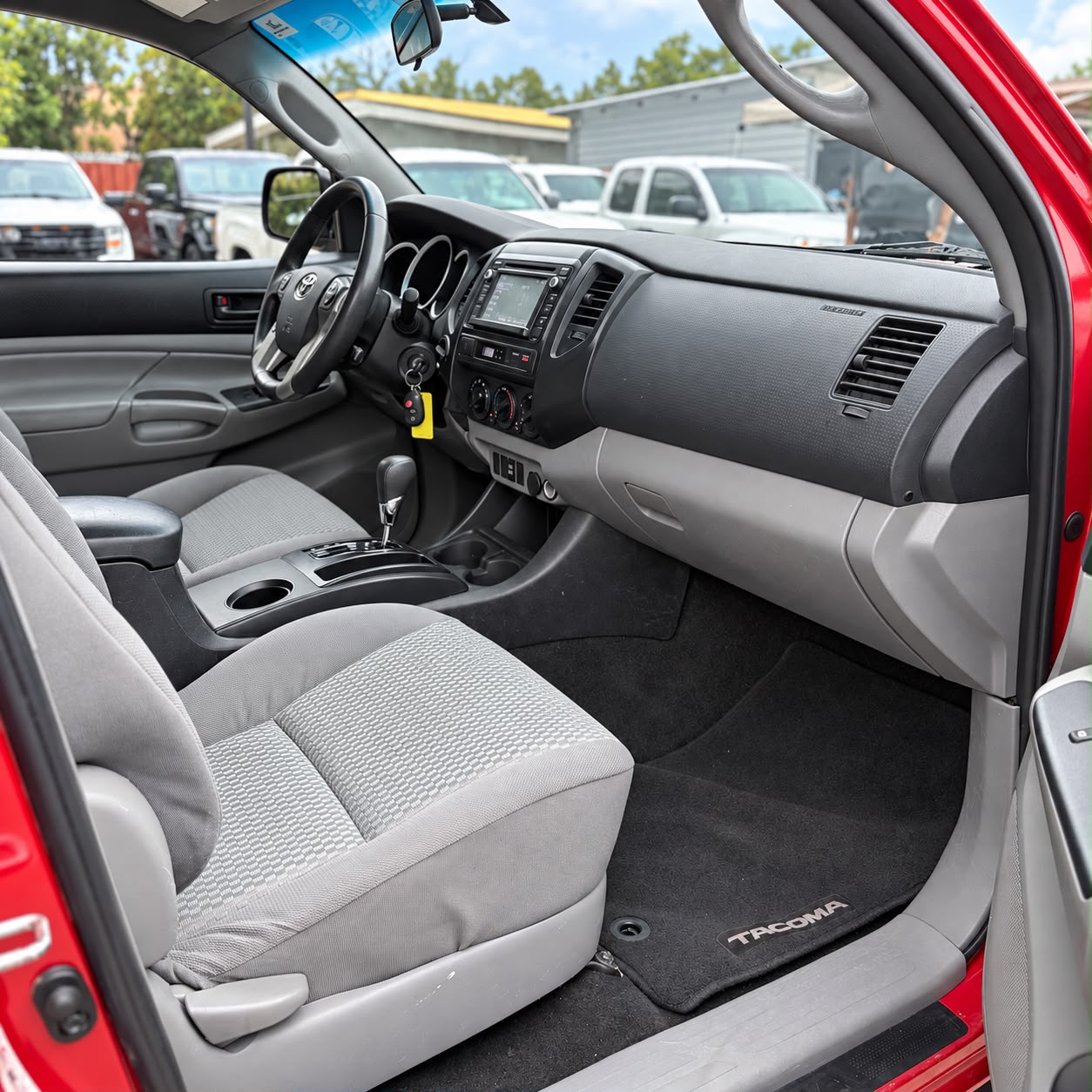 Toyota Tacoma 2014 - foto 6