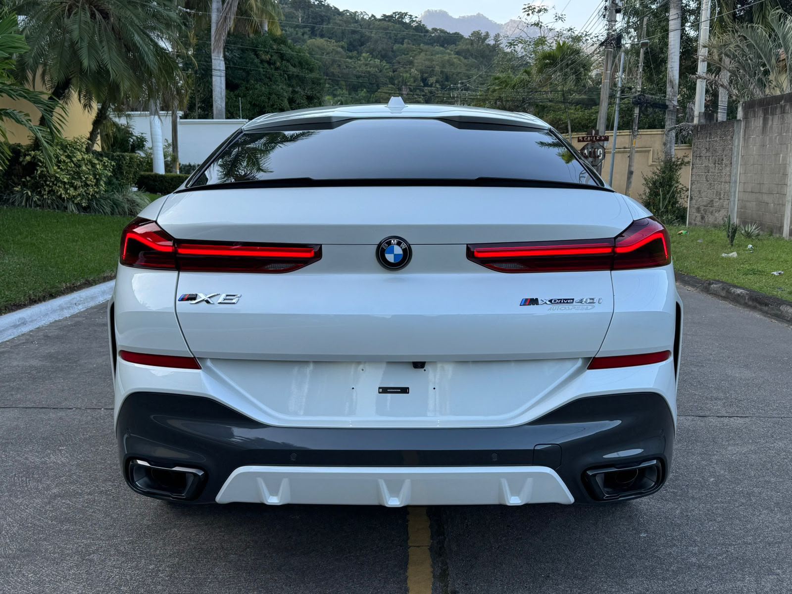 BMW X6 M 2025 - foto 3