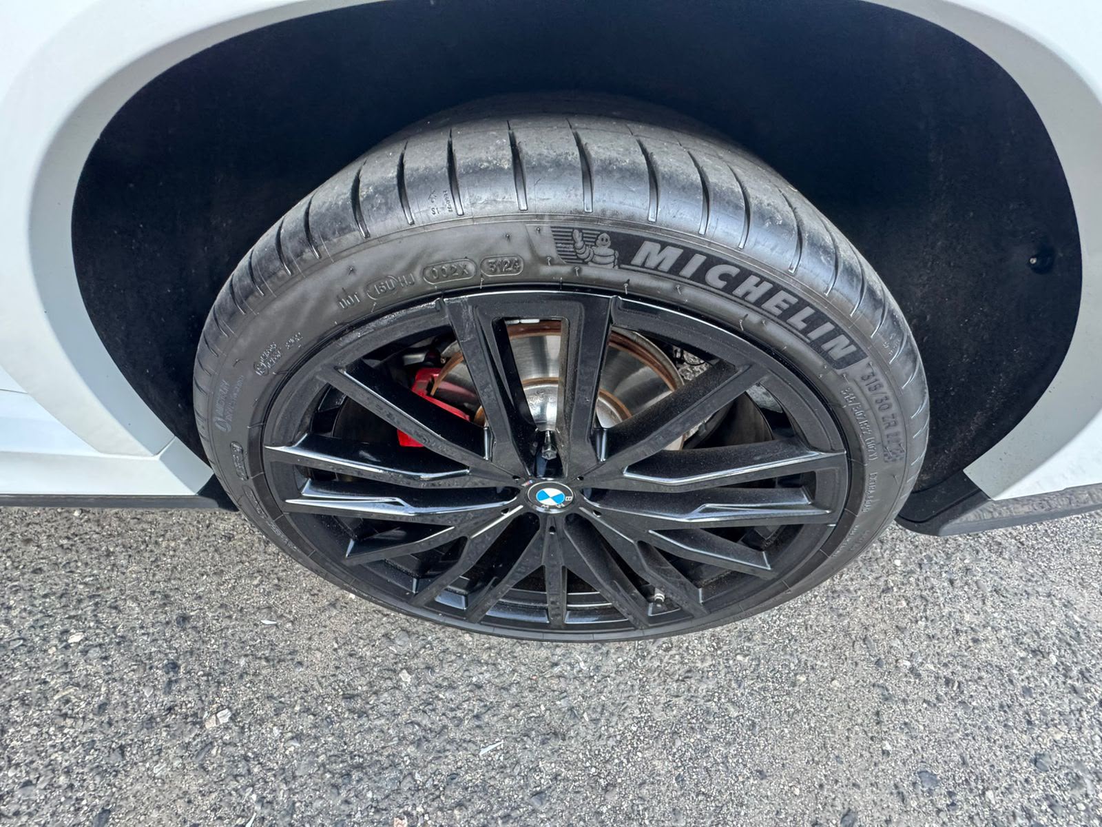 BMW X6 M 2025 - foto 7