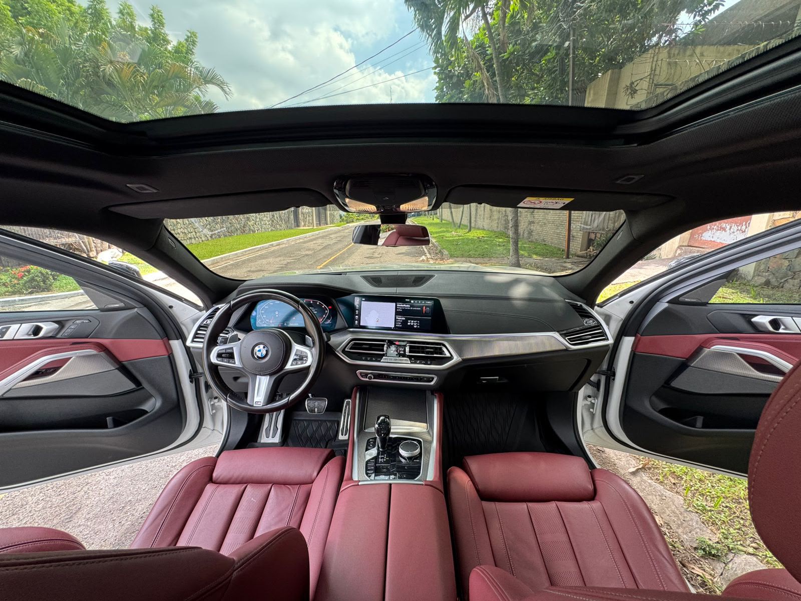 BMW X6 M50i 2022 - foto 4