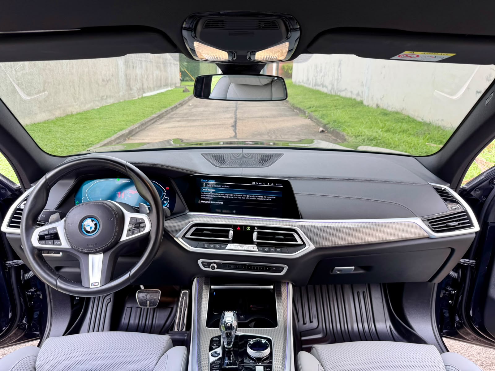 BMW X5  XDrive45E 2023 - foto 4